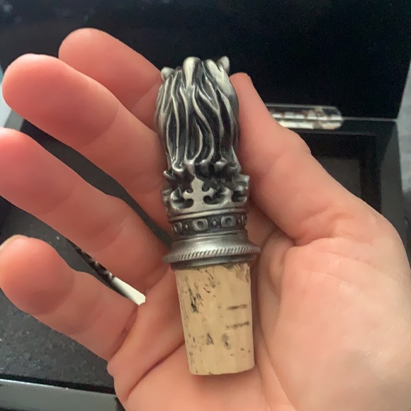 Ritz-Carlton wine cork and cork screw with bottle top remover and knife - Picture 5 of 8